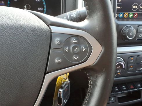 Used 2021 Chevrolet Colorado ZR2 w/ ZR2 Midnight Special Edition AWD/4WD image 16
