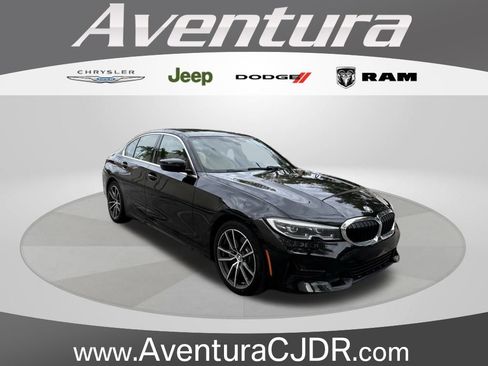 Used 2022 BMW 330i Sedan w/ Driving Assistance Package RWD image 1