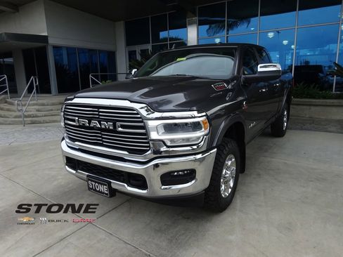 Used 2022 RAM 2500 Laramie AWD/4WD image 3