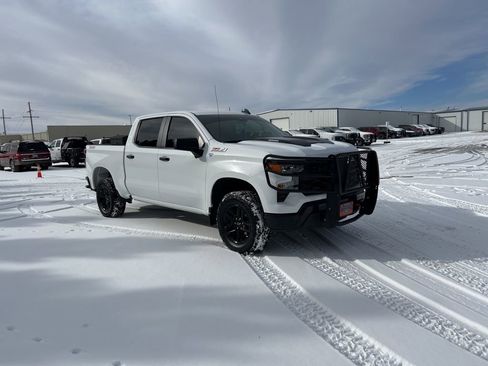 Used 2024 Chevrolet Silverado 1500 Custom Trail Boss image 9