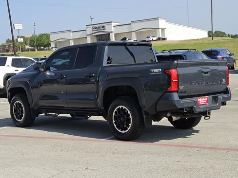 Used 2024 Toyota Tacoma TRD Off-Road AWD/4WD image 6
