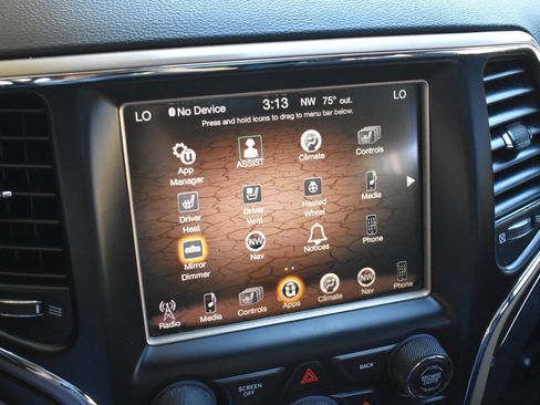Used 2015 Jeep Grand Cherokee Limited w/ Luxury Group II AWD/4WD image 31