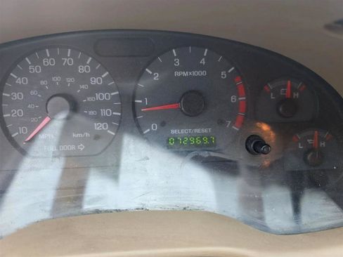 Used 2004 Ford Mustang Premium RWD image 18