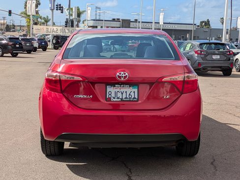 Used 2019 Toyota Corolla LE image 3