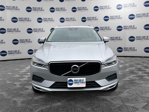 Used 2019 Volvo XC60 T6 Momentum w/ Premium Package image 8