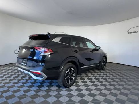 Certified 2023 Kia Sportage LX AWD/4WD image 9