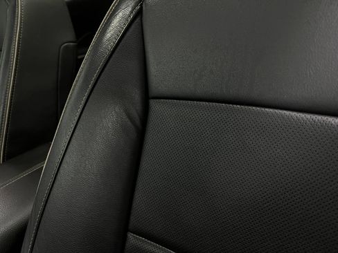 Used 2019 GMC Terrain Denali w/ GMC Pro Grade Package AWD/4WD image 17