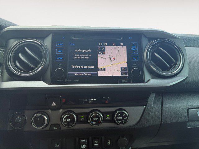 Used 2018 Toyota Tacoma TRD Sport AWD/4WD image 6
