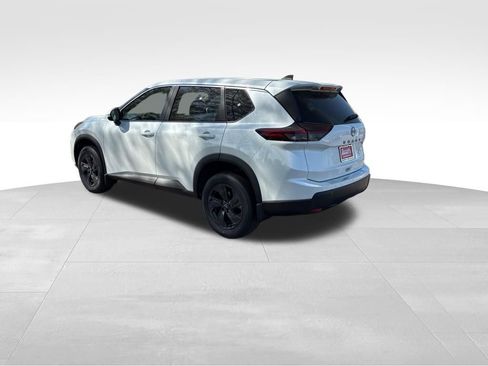 New 2026 Nissan Rogue SV w/ Cold Weather Package FWD image 2