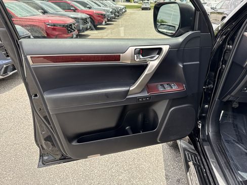 Used 2019 Lexus GX 460 Premium AWD/4WD image 14