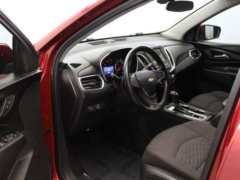 Used 2019 Chevrolet Equinox LT image 17