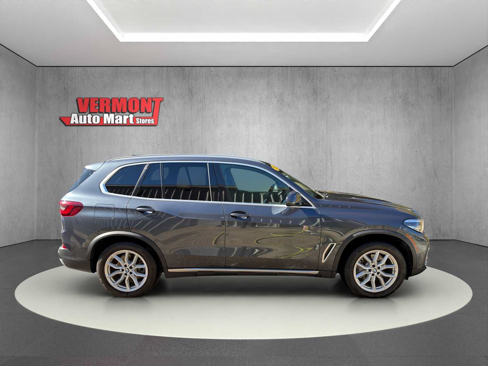 Used 2021 BMW X5 xDrive40i w/ Premium Package AWD/4WD image 9