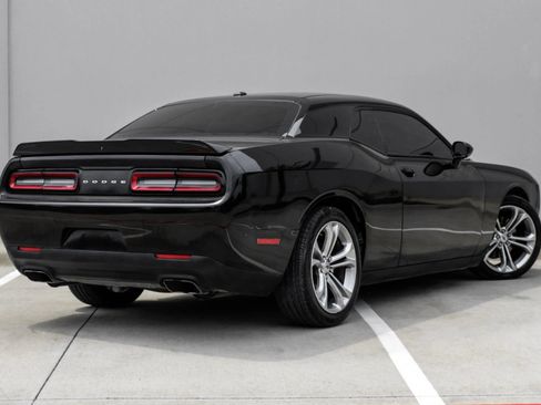 Used 2021 Dodge Challenger R/T RWD image 11