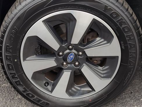 Used 2017 Subaru Forester 2.5i Limited image 14