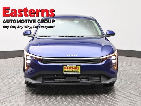 Used 2025 Kia K4 FWD image 2