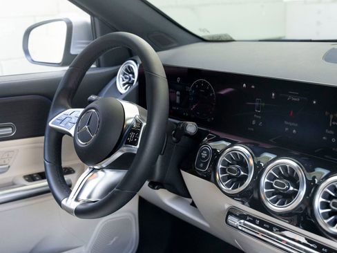 Used 2026 Mercedes-Benz GLA 250 image 29