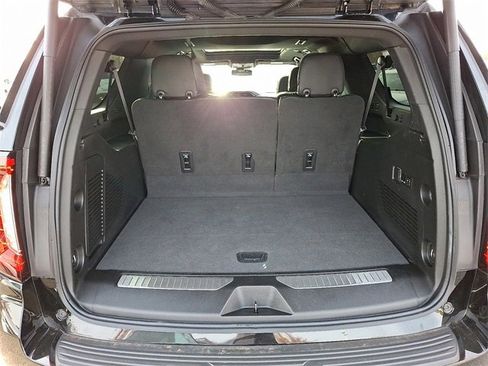 Used 2023 GMC Yukon XL Denali image 26