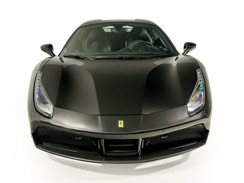 Used 2018 Ferrari 488 Spider RWD image 5