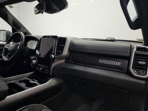 Used 2021 RAM 1500 Laramie AWD/4WD image 30