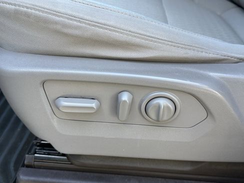 Used 2021 GMC Sierra 1500 SLE w/ X31 Off-Road Package image 8