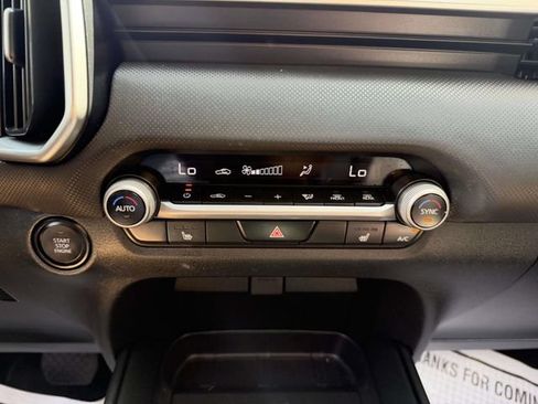 Used 2024 MAZDA CX-50 AWD 2.5 S w/ Preferred Package image 22