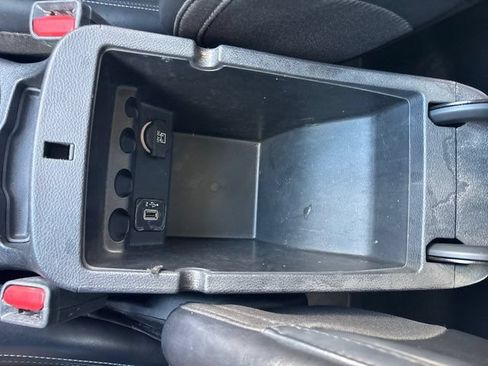 Used 2020 Jeep Cherokee Latitude Plus FWD image 39