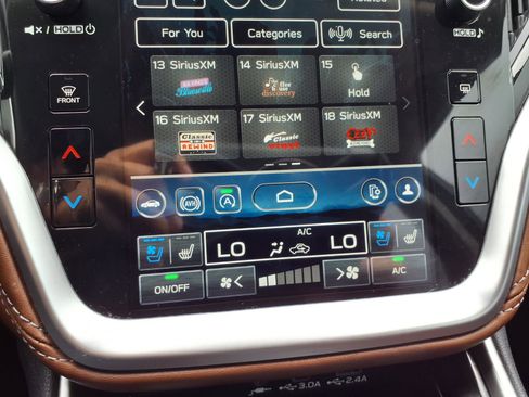 Certified 2023 Subaru Outback Touring AWD/4WD image 8