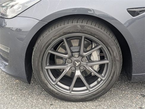 Used 2022 Tesla Model 3 Long Range image 11