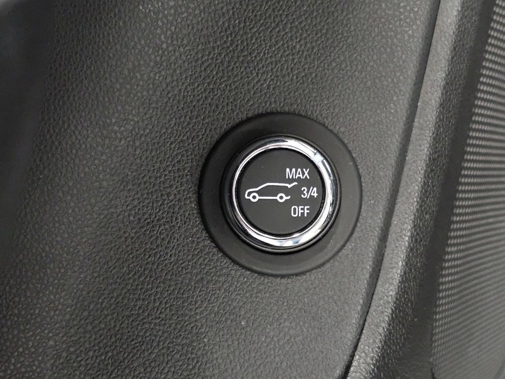 Used 2020 Chevrolet Blazer LT FWD image 33
