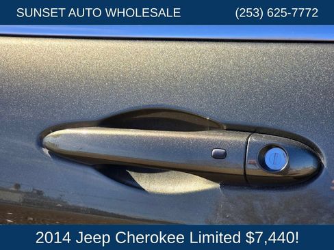 Used 2014 Jeep Cherokee Limited AWD/4WD image 29