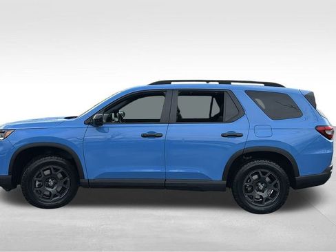 Used 2024 Honda Pilot TrailSport image 4