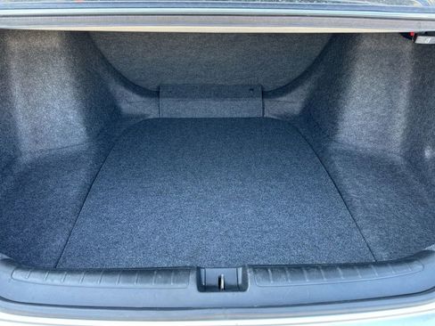 Used 2018 Honda Accord LX image 12