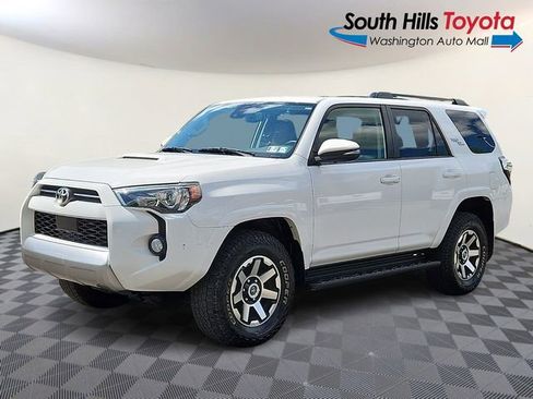 Used 2020 Toyota 4Runner TRD Off-Road Premium w/ Moonroof Package AWD/4WD image 3