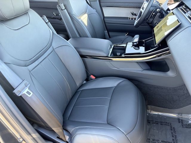 New 2026 Land Rover Range Rover Sport SE AWD/4WD image 10