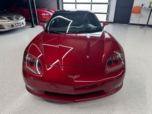 Used 2009 Chevrolet Corvette Coupe w/ Preferred Equipment Group RWD image 22