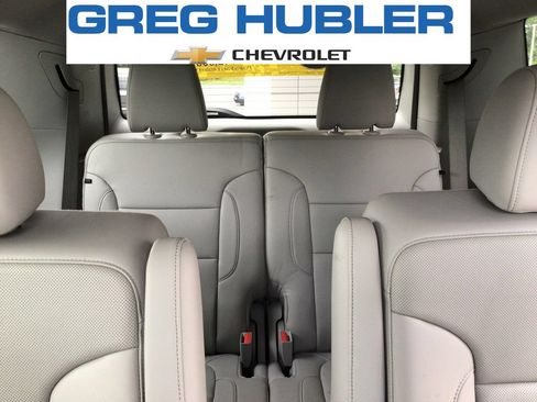 Used 2023 GMC Acadia SLT w/ Technology Package AWD/4WD image 37