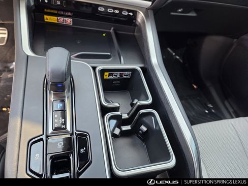 New 2026 Lexus TX 500h AWD image 18