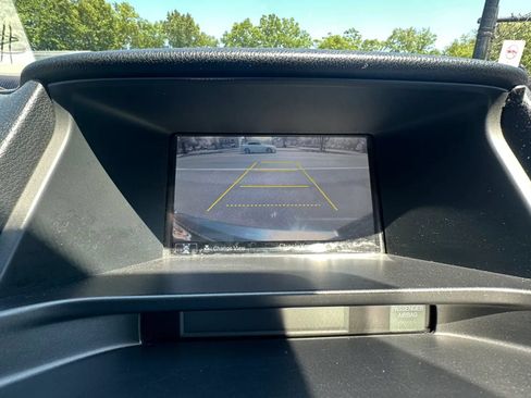 Used 2015 Honda Crosstour EX-L image 16
