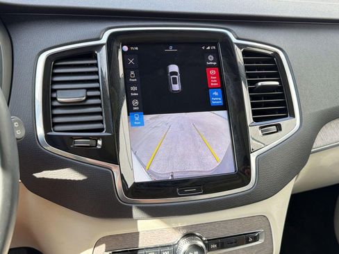 Certified 2023 Volvo XC90 B6 Plus w/ Protection Package Premier image 24