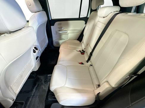 Used 2026 Mercedes-Benz GLB 250 image 23