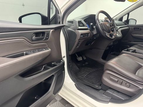 Used 2019 Honda Odyssey Touring image 14