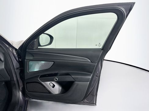 Used 2024 Maserati Grecale GT image 32