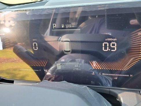 New 2027 Kia Seltos LX FWD image 8