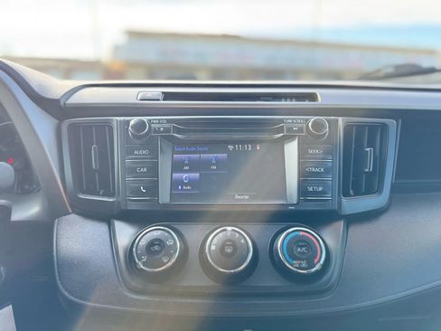 Used 2017 Toyota RAV4 LE image 32