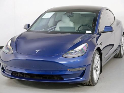 Used 2022 Tesla Model 3 image 47