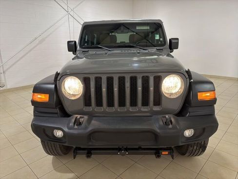Used 2021 Jeep Wrangler Sport image 8