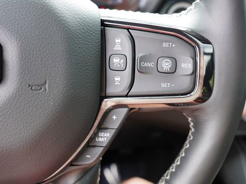 Certified 2025 RAM 1500 Limited AWD/4WD image 37