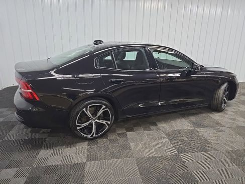 Used 2025 Volvo S60 B5 Plus AWD/4WD image 3
