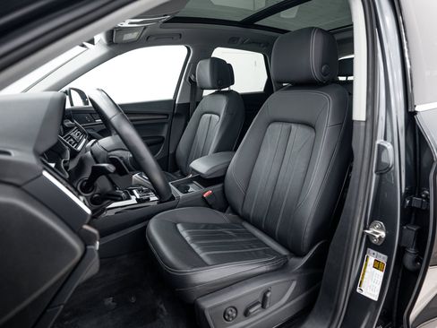 Certified 2023 Audi Q5 2.0T Premium w/ Convenience Package AWD/4WD image 16