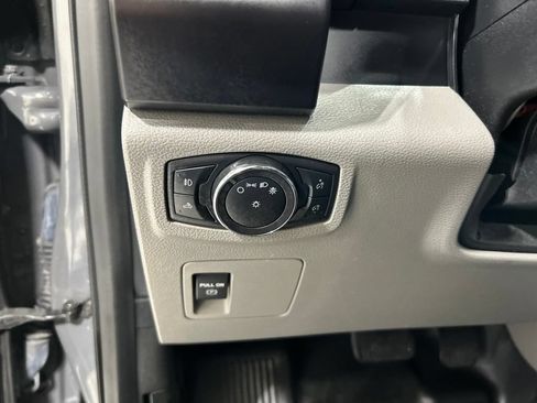 Used 2018 Ford F150 XL w/ Equipment Group 101A Mid AWD/4WD image 14